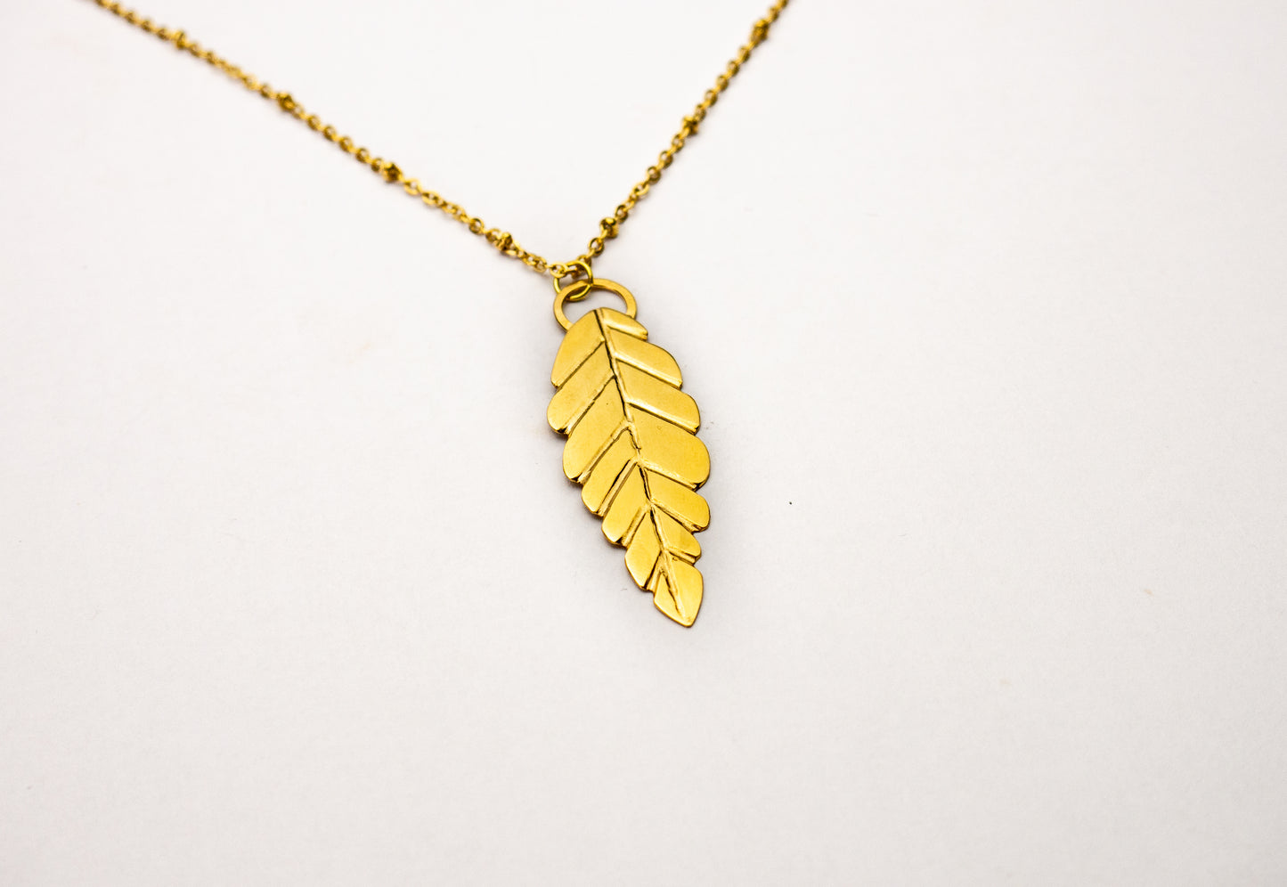 Leaf Engraved Long Necklace