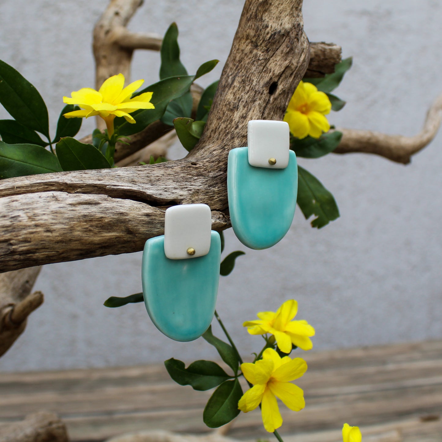 Stud statement porcelain earrings in white and aquamarine color